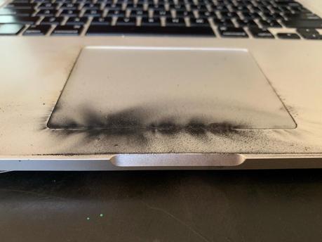 Images of damaged 15-inch MacBook Pro (2015) show why Apple launched battery recall