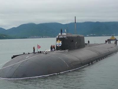 fire on board Russian Submarine Losharik kills 14 sailors