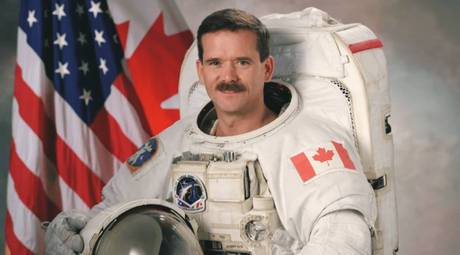 Chris Hadfield Masterclass Review 2019: Is It Worth It? (Pros & Cons)