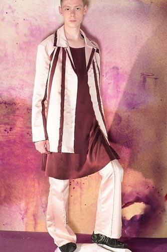 A Look at London Fashion Week Men Spring-Summer 2020 (And at the Runways World at Large) A Look at London Fashion Week Men Spring-Summer 2020 (And at the Runways World at Large)