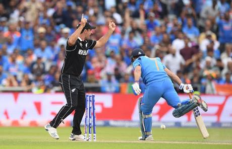 India goes down fighting ! ~ well played Sir Jaddu bhai !!!