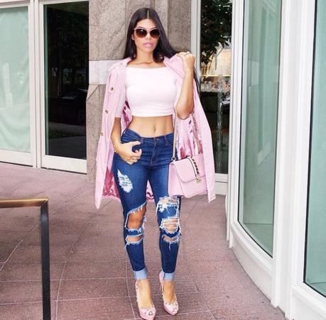 Crop top with boyfriend jeans and heels