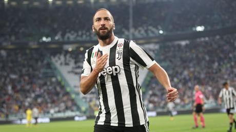 Juventus: Maurizio Sarri is counting on Higuain for the time being