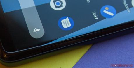 Messages gets new icons, transparent navigation bar in server-side update