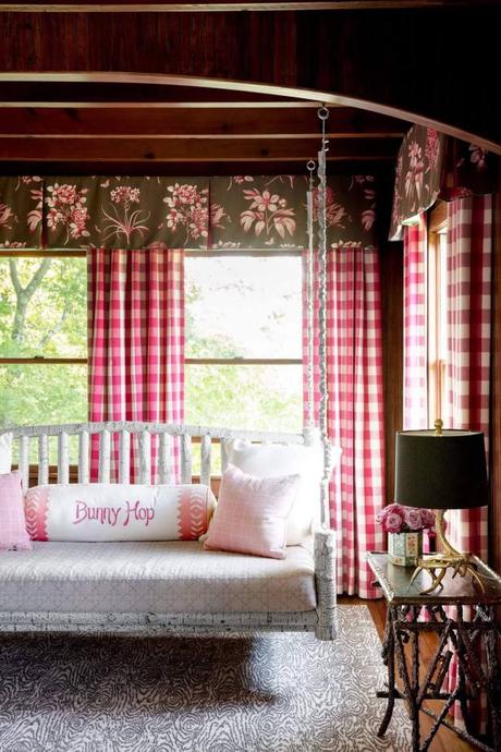 Sweet Pink Checkered Curtain Design Living Room Ideas