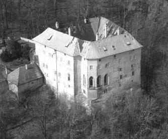 Creepy Mysteries: Houska Castle