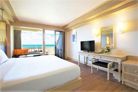 10 Best Phuket Accommodation on the Beach (Beachfront Hotels & Resorts)