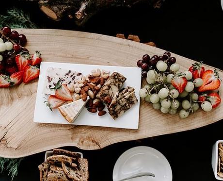 eco friendly wedding wedding food