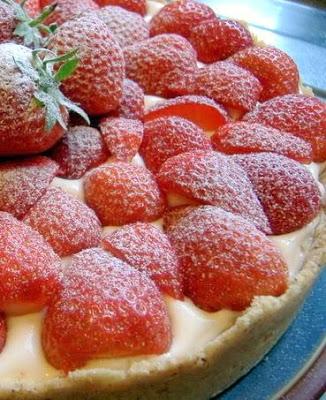 Fresh Strawberry Torte