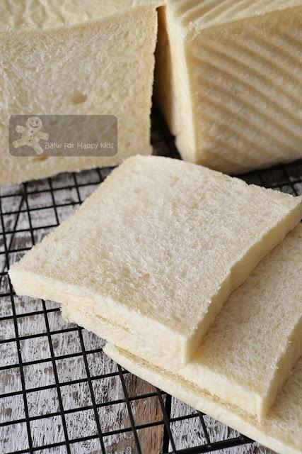 super soft white crusted sandwich bread