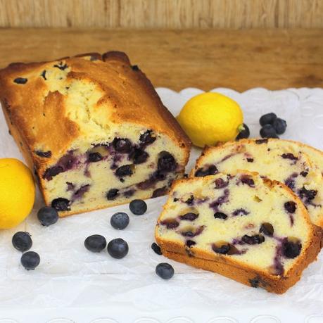 Lemon Poppyseed Muffins #MuffinMonday Lemon Poppyseed Muffins #MuffinMonday