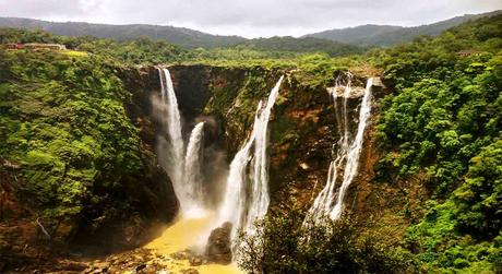 5 most spectacular waterfalls in Karnataka that will leave you awe-struck