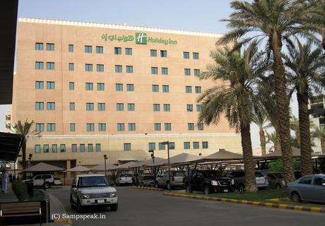 decorum of stay ~ lifting of goods from hotel !!