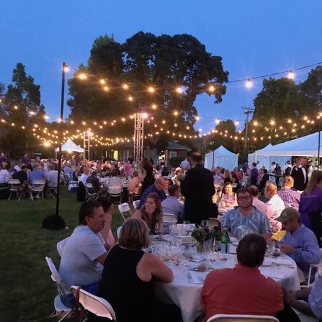 IPNC 2019 Friday Grand Dinner at Linfield College features pinot noir and bubbles from around the world. ©LM Archer