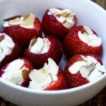 Low-Calorie Creamy Strawberry Poppers