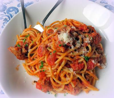 Spaghetti with Quick Bolognese Sauce