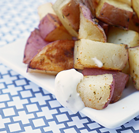 POTATO BITES WITH CREAMY MUSTARD HERB DIP