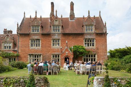 Hautbois Hall Wedding Photos – Eleanor and Matthew hautbois hall wedding outside on the lawn
