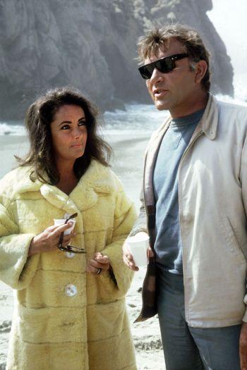 Richard Burton’s Casual Big Sur Weekend in The Sandpiper Richard Burton’s Casual Big Sur Weekend in The Sandpiper