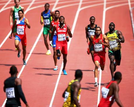 Selection bungle - UK selectors put shot putter in 4 x 400 m relay race !
