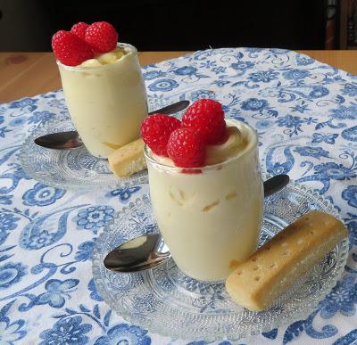 Lush & Creamy Lemon Mousse