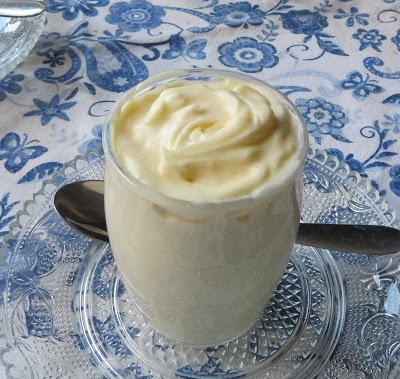 Lush & Creamy Lemon Mousse