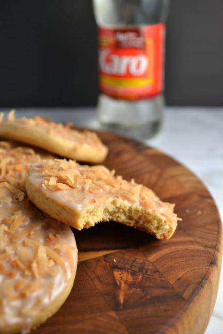 Chewy Coquito Cookies (Puerto Rican Eggnog)