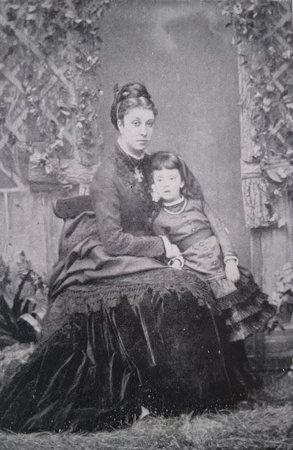 Flappers Travel Fast