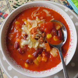 Hearty Tomato & Bean Soup