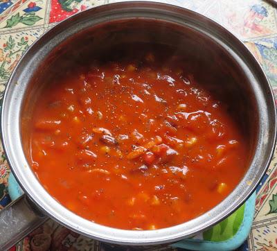 Hearty Tomato & Bean Soup