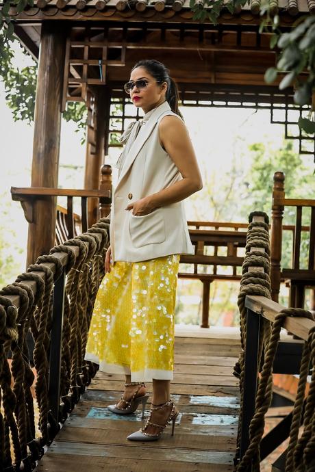 travel blogger, ranchi, photography, style, yellow sequin pants, vest, office look, party style, saumya shiohare, myriad musings 