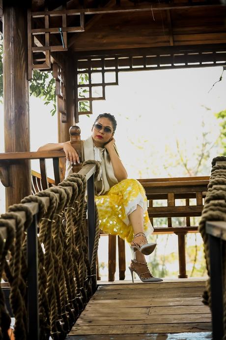 travel blogger, ranchi, photography, style, yellow sequin pants, vest, office look, party style, saumya shiohare, myriad musings 