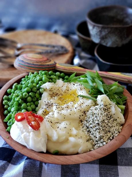 parmesan mashed potatoes and peas bowl