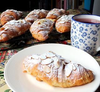 Easy Almond Croissants