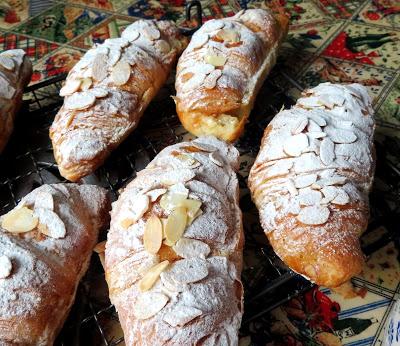 Easy Almond Croissants