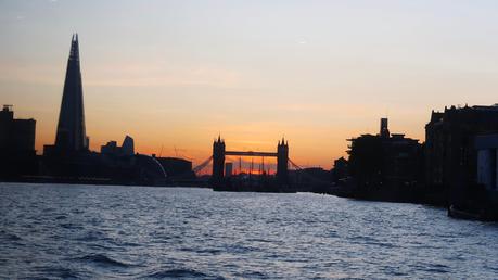 bateaux cruise london, dinner on the thames london, bateaux cruise review, london river cruise, buyagift river cruise