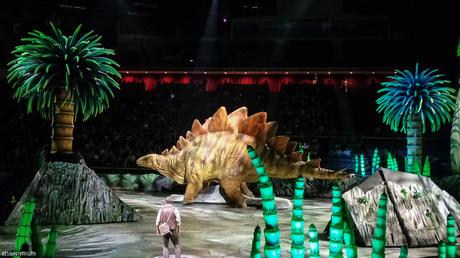 WALKING WITH DINOSAURS – The Live Experience roars into Singapore