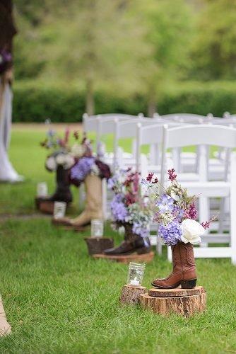 country wedding ideas rustic aisle decor with boots