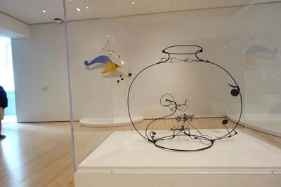 ALEXANDER CALDER Art at SFMOMA: Mobiles, Stabiles and More