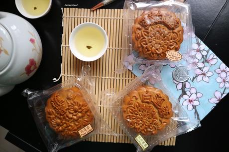 Go traditional with your Mooncakes this Mid-Autumn Festival