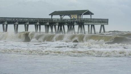 Dorian, back to Category 3 hurricane, creeps up U.S. coast