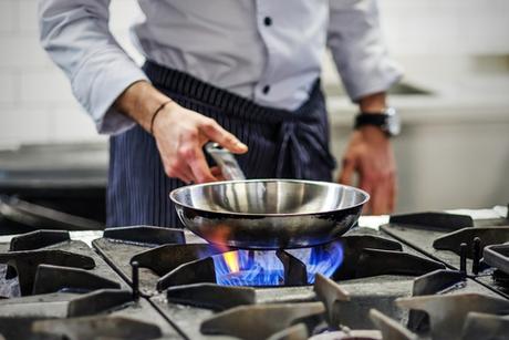 Gas Stove vs. Electric Stove: What Are the Pros and Cons of Each?