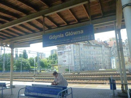 Why Are There Five Central Train Stations in Warszawa? Why Are There Five Central Train Stations in Warszawa?