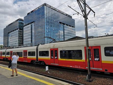 Why Are There Five Central Train Stations in Warszawa? Why Are There Five Central Train Stations in Warszawa?