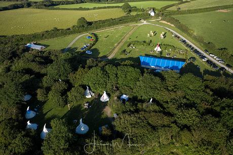 CORNISH TIPI WEDDING PHOTOGRAPHER