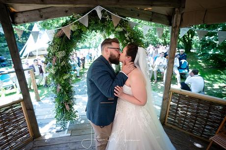 CORNISH TIPI WEDDING PHOTOGRAPHER