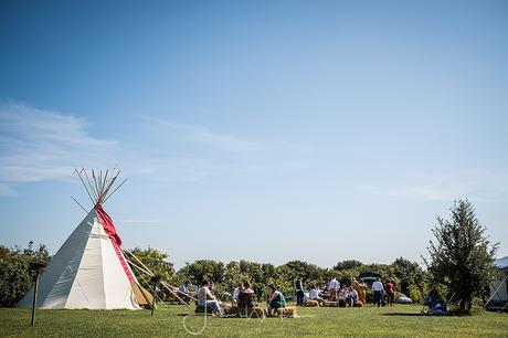 CORNISH TIPI WEDDING PHOTOGRAPHER