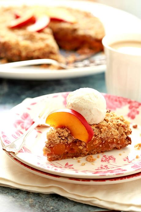 Double Crusted Peach and Pecan Crisp