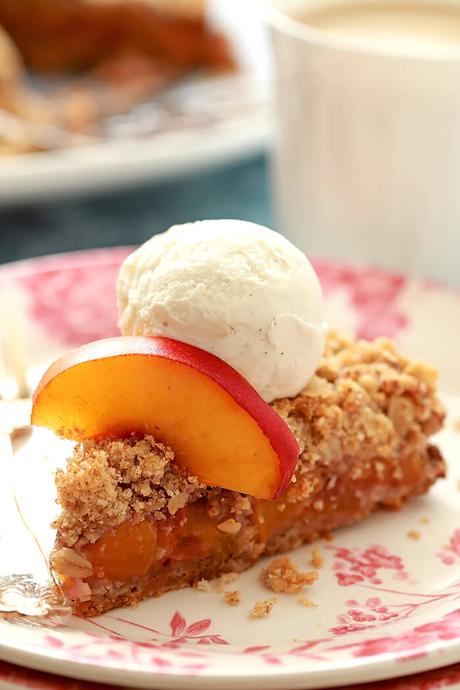 Double Crusted Peach and Pecan Crisp