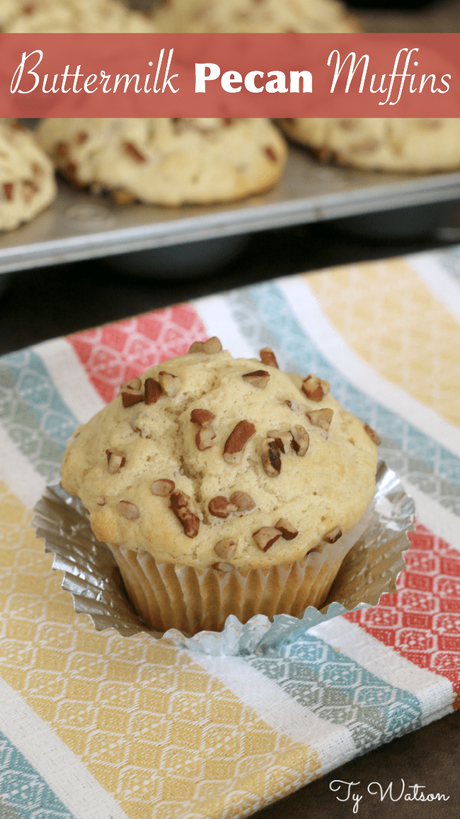 BUTTERMILK PECAN MUFFINS + 5 SPRING CLEANING TIPS FOR YOUR KITCHEN PANTRY